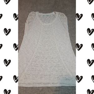 Thin Knit Classy Short Sleeved White Top Medium